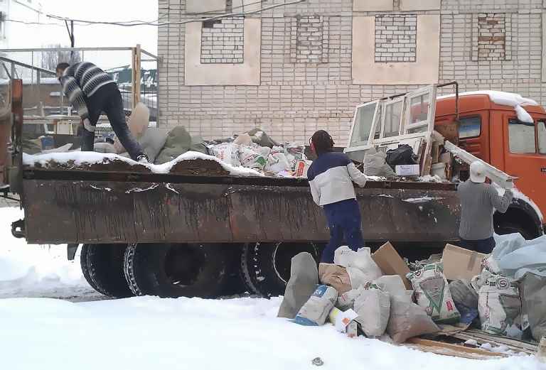 Вывезти мусор из квартиры по Воронежу