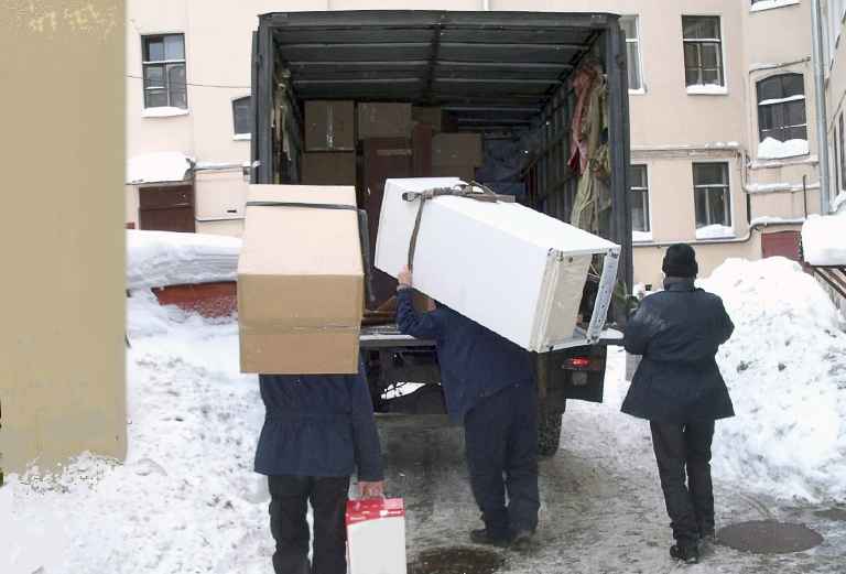 Доставка автотранспортом коробок С декоративными материалами попутно из Томска в Краснодар